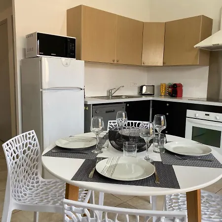 Mare Bellu Agosta * פורטיסיו